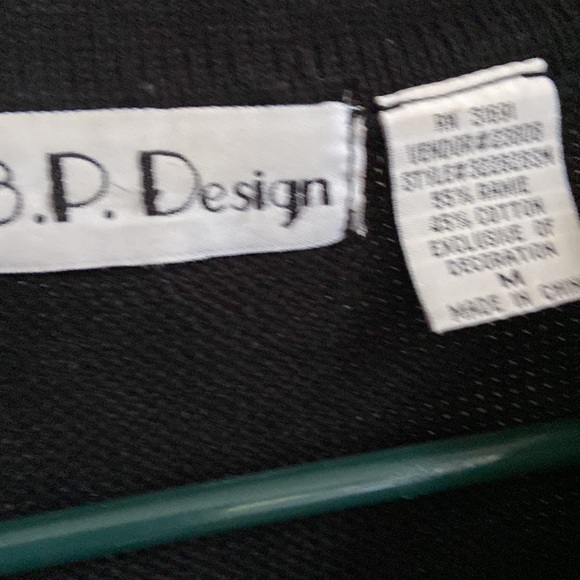 BP design sweater with snowmen & feathers with snaps In like new condition - Picture 2 of 12